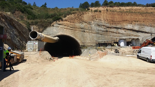 tunel b 40