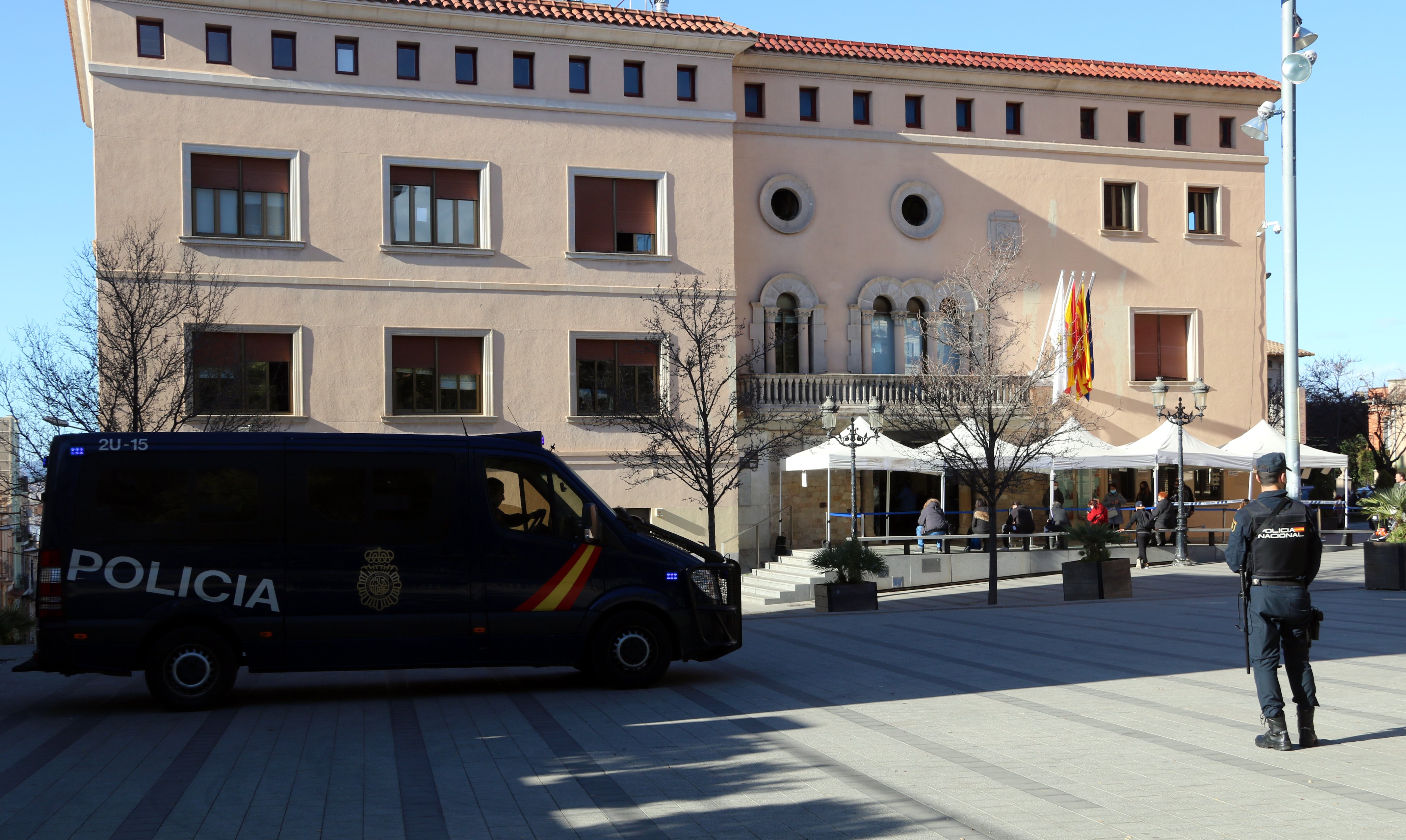 policia nacional ayuntamiento de cornella registro udef contratos irregulares 2 acn