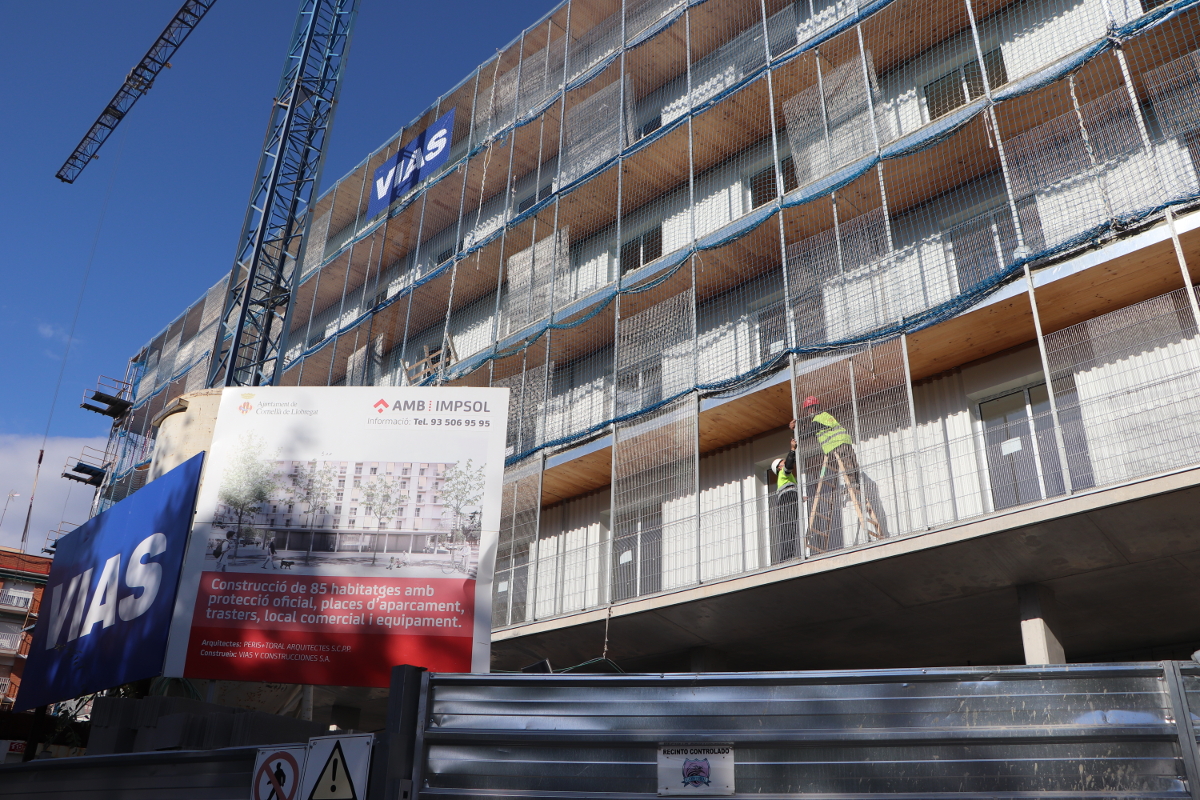 pisa amb impsol construccio
