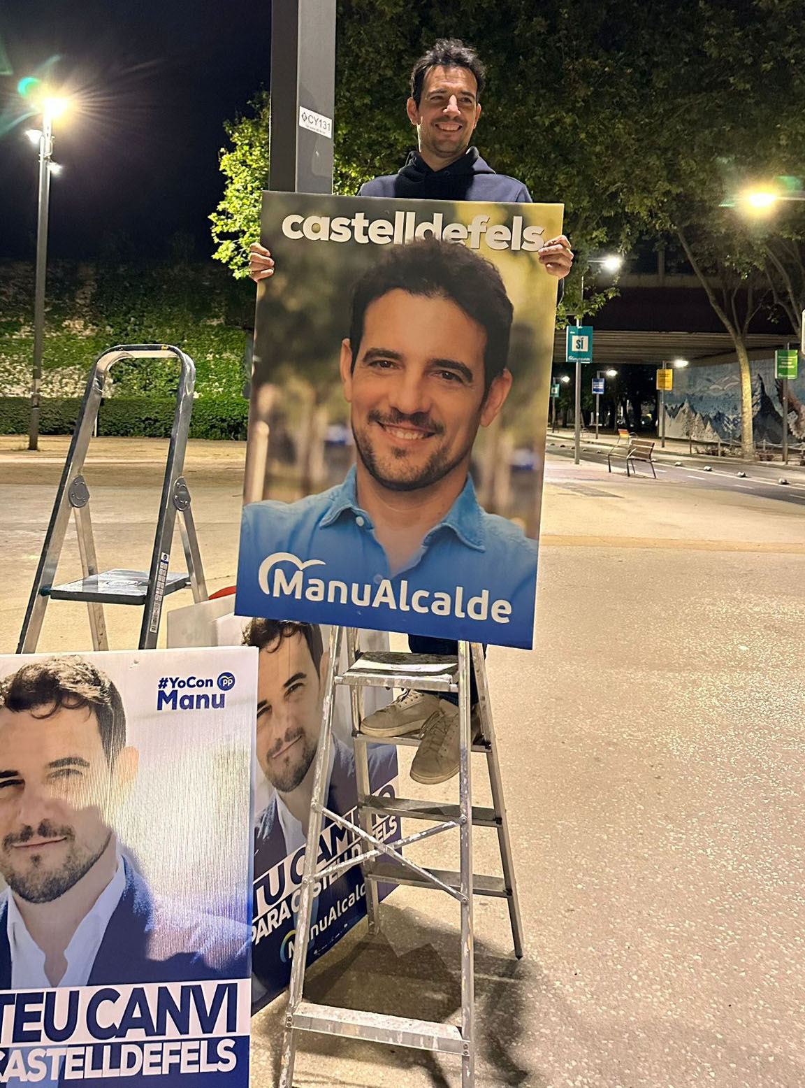 FOTOCARTELMANU2